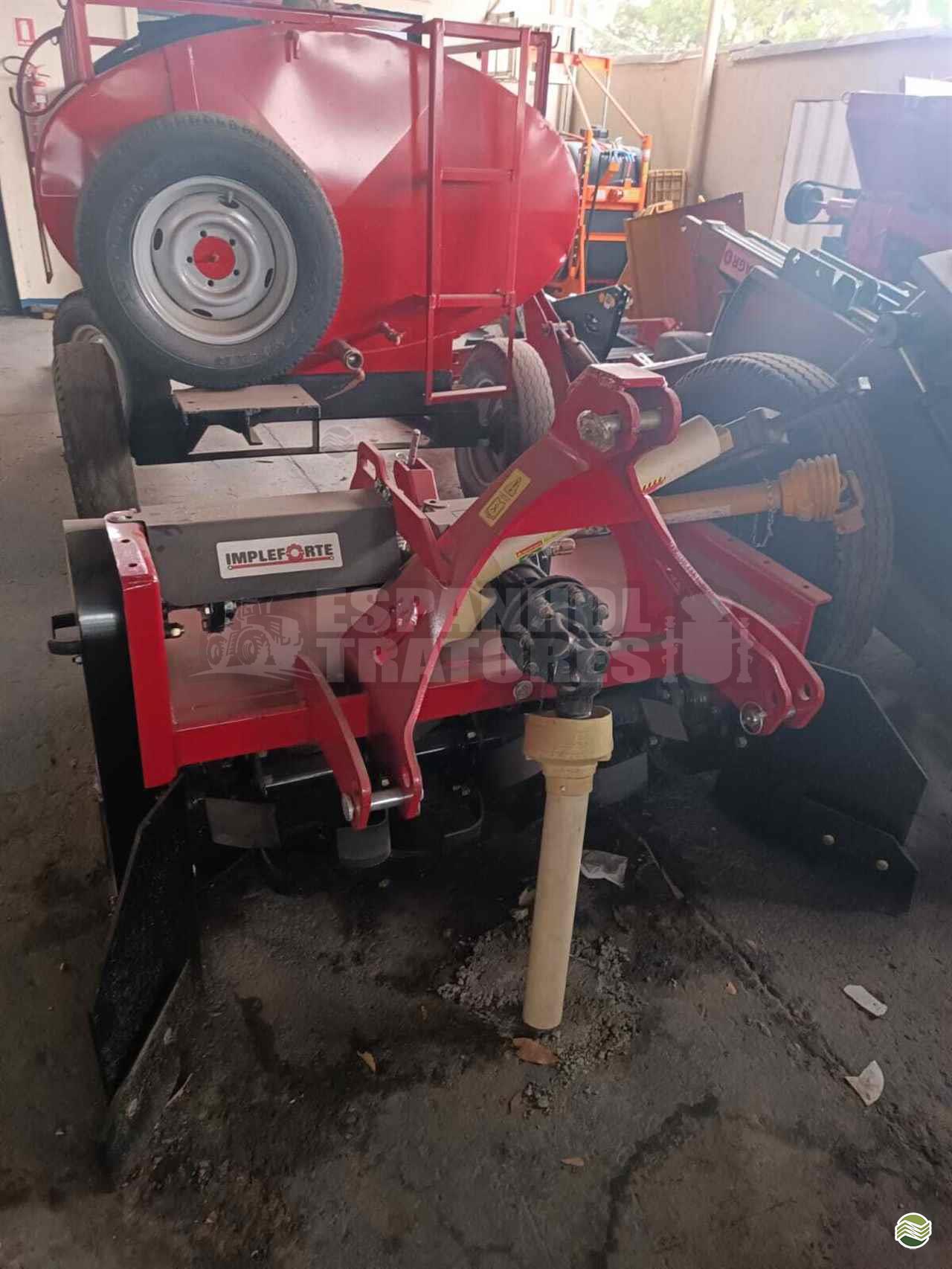 IMPLEMENTOS AGRICOLAS ENXADA ROTATIVA ENCANTERADEIRA Espanhol Tratores GOIANIA GOIAS GO